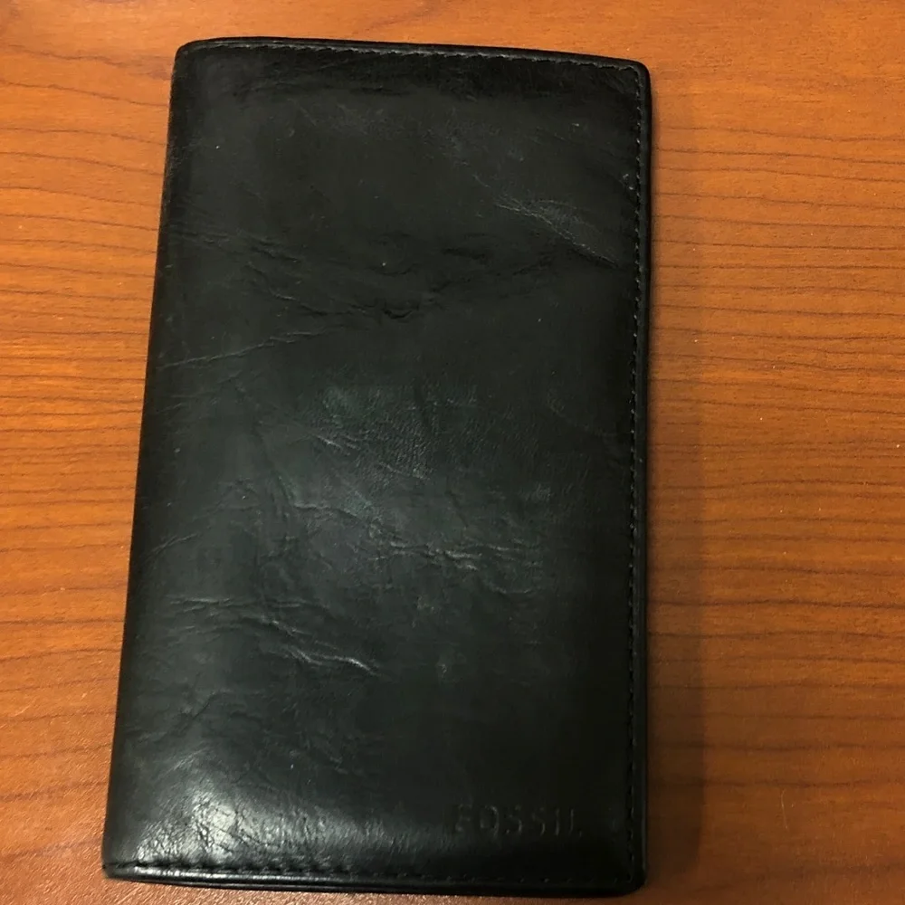 Fossil Black Leather Tall Card & Key Holder